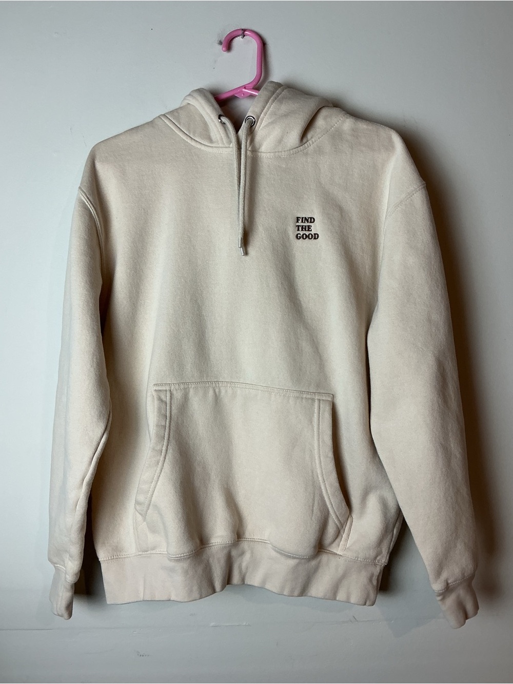 Find The Good Brand Cream Hoodie Sweatshirt Size M It’s Everywhere Graphic
